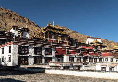    Tashilhunpo Monastery！ 壮大な仏教寺院と歴史の息吹が融合する聖地！